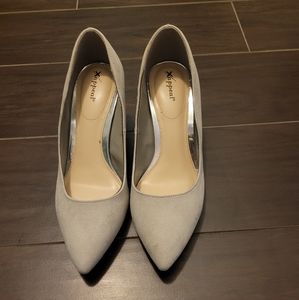 X-appeal light grey chunky block heels size 6.5